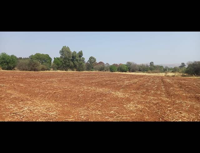 5.70HA SMALLHOLDING FOR SALE IN KROONDAL